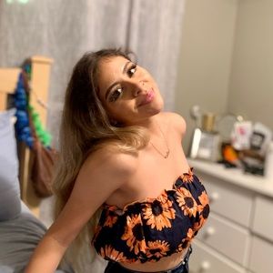 Meet your Posher, Selene